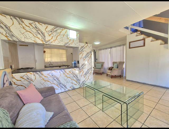 1.5 BEDROOM DUPLEX FOR SALE IN DALPARK EXT 11